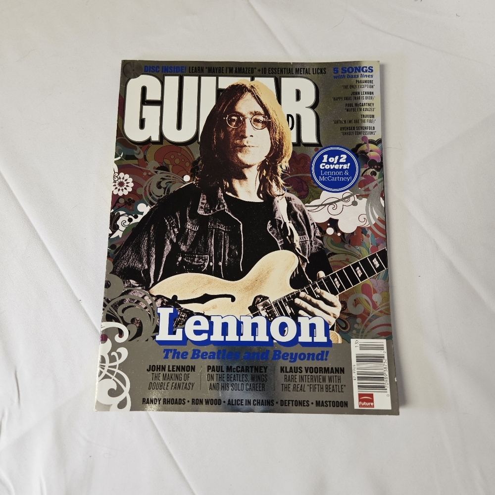 Holiday 2010 Guitar World music magazine --- John Lennon w/sealed CD